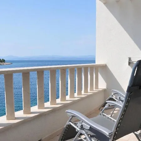 Apartments Sonja - 10M From Beach Stomorska Exterior photo