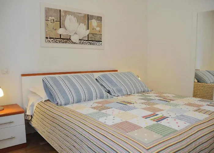 Apartments Sonja - 10M From Beach