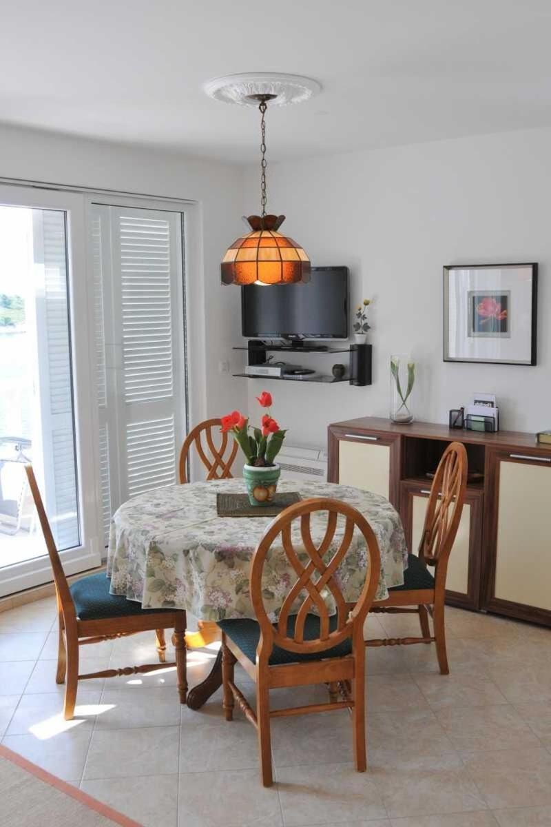 Apartment Sonja - 10m From *